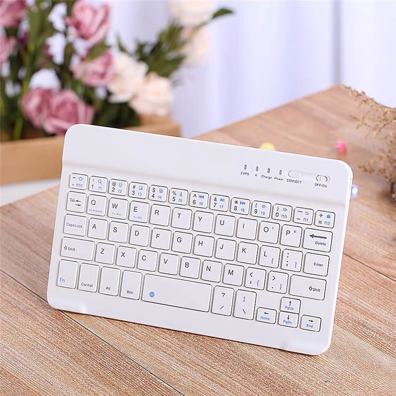 Wireless portable ultra-thin keyboard
