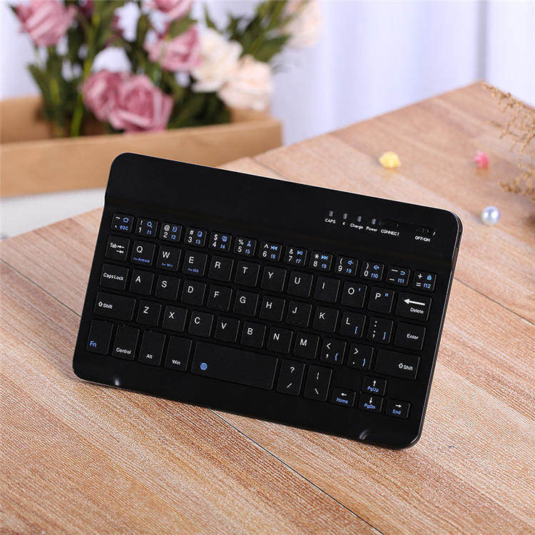 Wireless portable ultra-thin keyboard